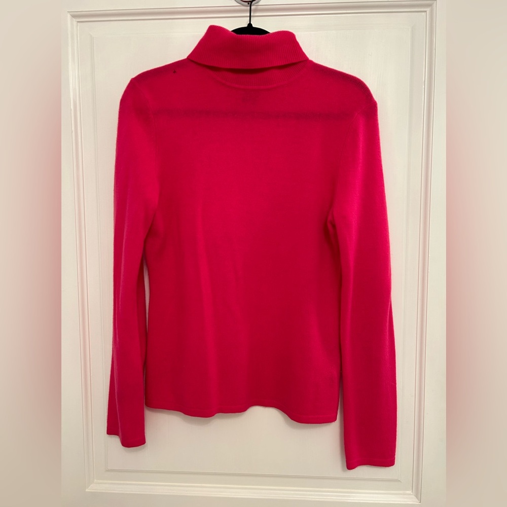 Lord and Taylor Hot Pink medium cashmere